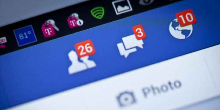 Социальная сеть Facebook получит базу номеров пользователей WhatsApp
