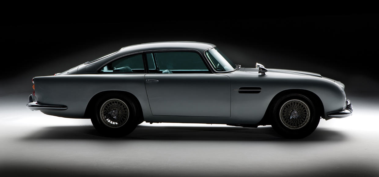 Совершена самая дорогая покупка через Apple Pay: Aston Martin за $1 млн