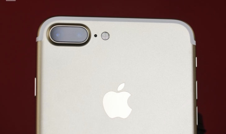 У iPhone 7 Plus может вздуться аккумулятор