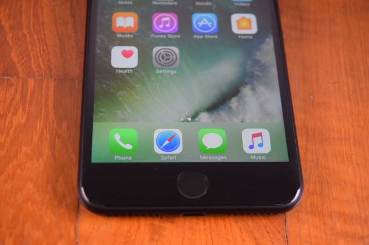 iPhone 7 128 Gb Black (РСТ) - купить в Москве, цена 42 000 руб., продано 4 мая 2
