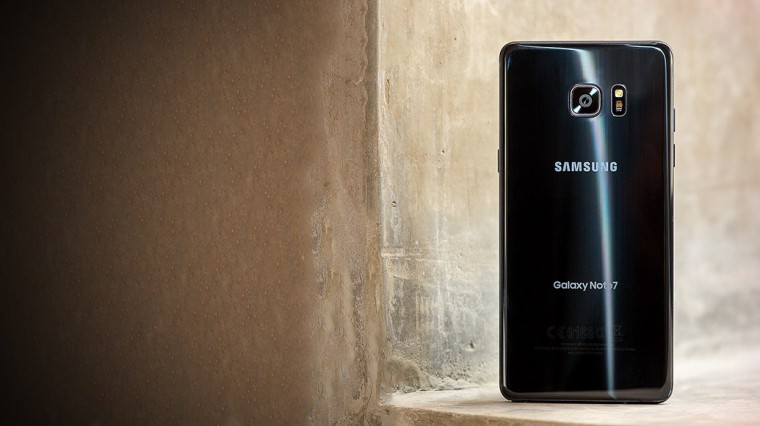 Должна ли Samsung прекратить продажи Galaxy Note7?