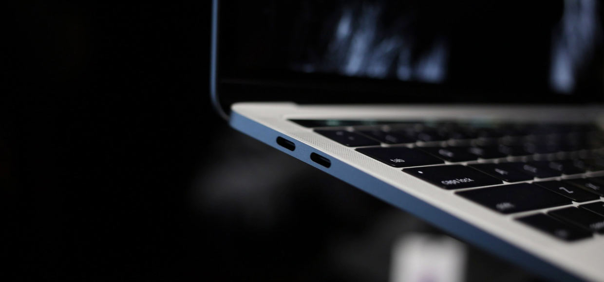 На новые MacBook Pro Apple получила рекордное количество предзаказов
