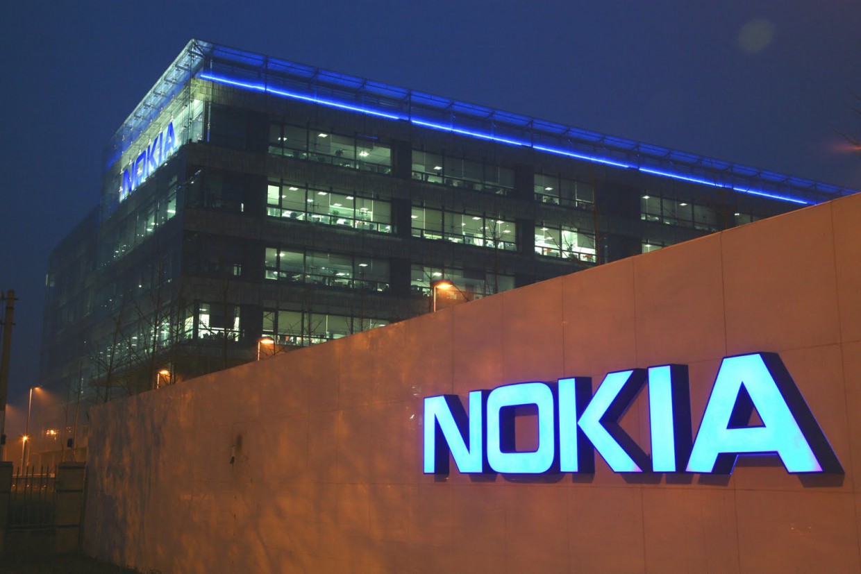 Nokia подала в суд на Apple из-за нарушения 32 патентов