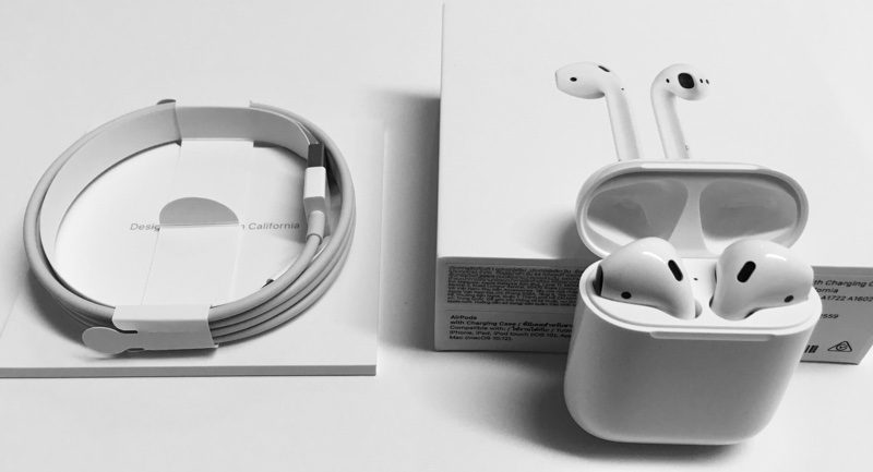 Первые покупатели поделились впечатлениями об AirPods