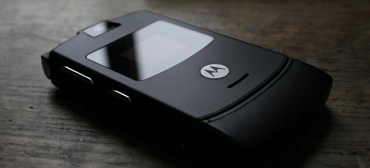 Lenovo воскресит раскладушку Motorola RAZR V3 вслед за Nokia