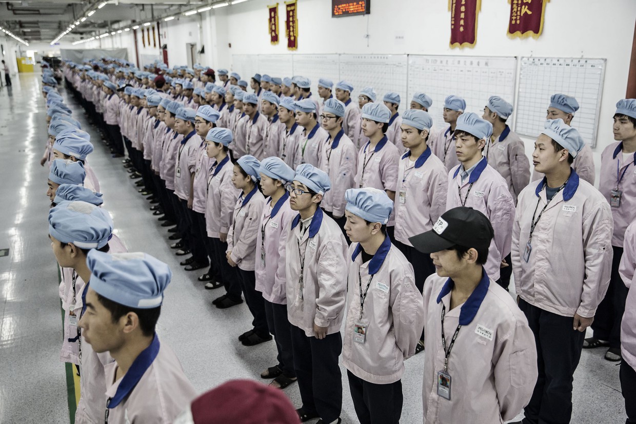Как живут китайцы, которые собирают iPhone в Pegatron