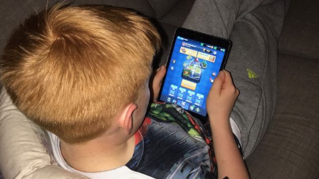 Ребёнок потратил на игру в App Store 430 тыс. рублей