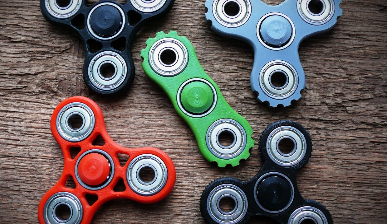 Питерские чиновники закупят спиннеры в рамках госзакупок