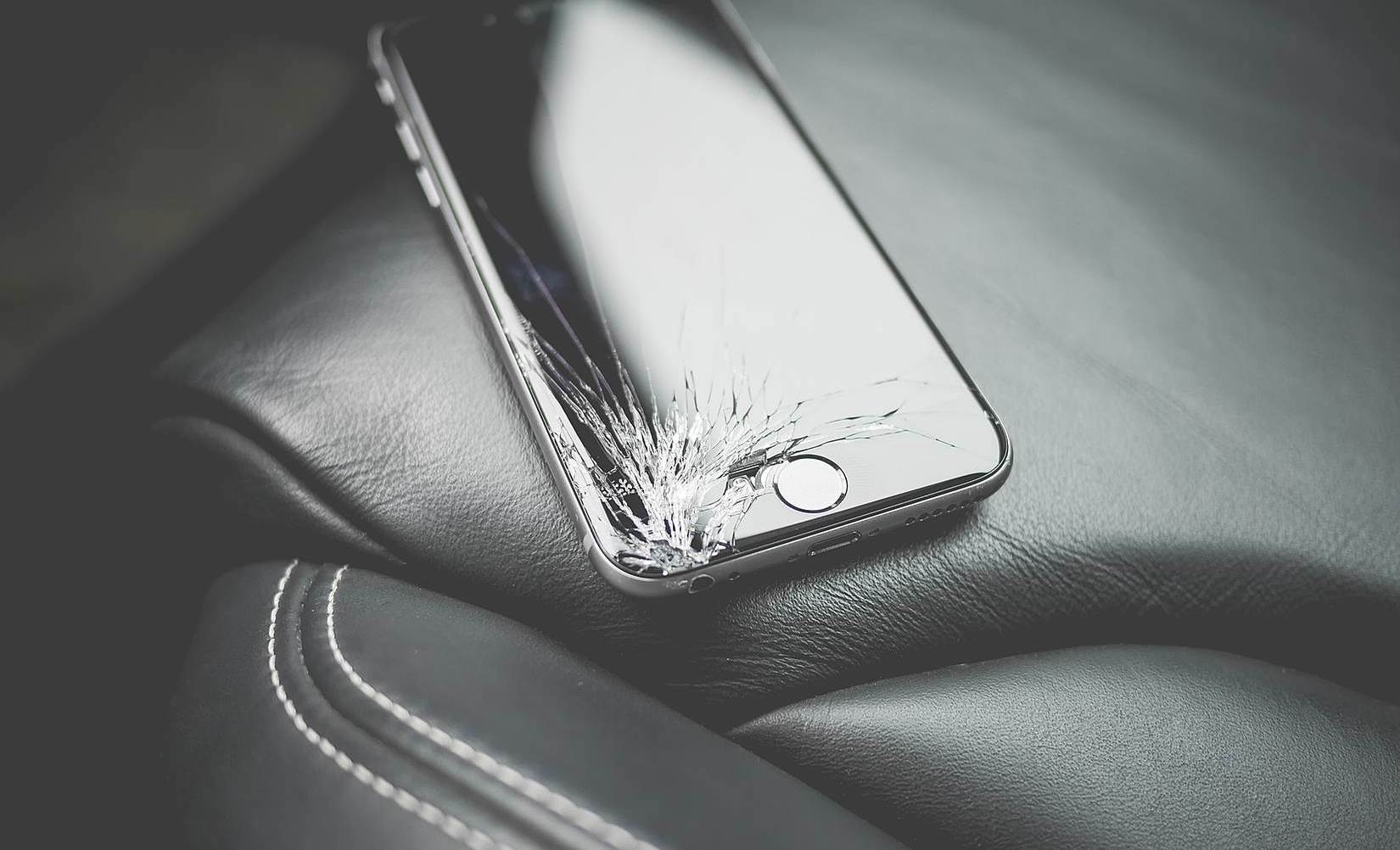 Как Apple определяет, подлежит ли iPhone гарантийному ремонту
