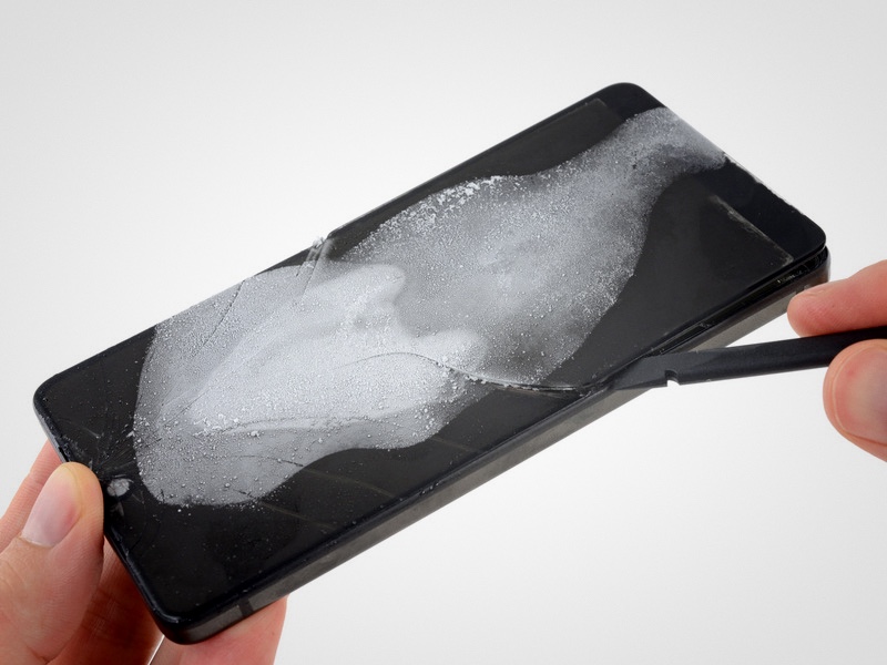 Айфон тяжело ремонтировать?? Ха, посмотрите на Essential Phone