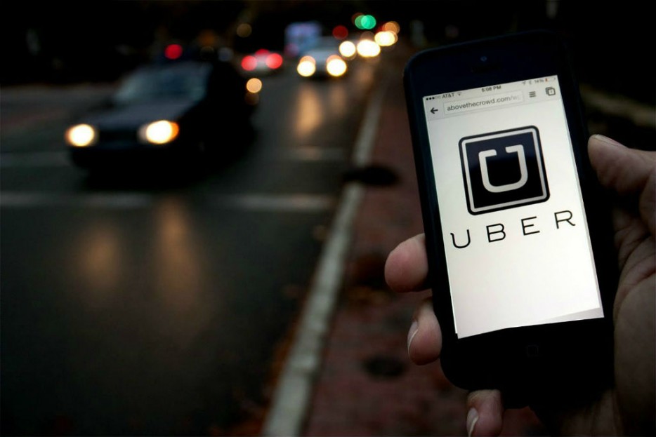 Uber будет штрафовать пассажиров, задерживающих водителей