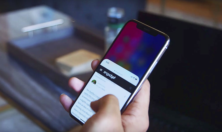 В iPhone X все-таки оставили управление одной рукой