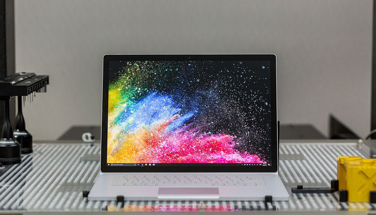 Microsoft представила Surface Book 2, и он в 2 раза мощнее MacBook Pro
