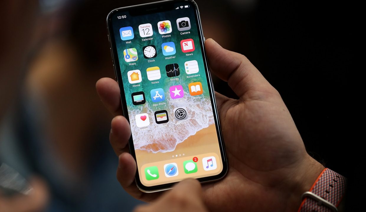 В России скоро кончится дефицит на iPhone X