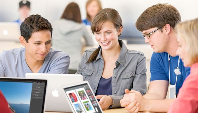 Apple ищет менеджера iTunes в России. Будет делать стриминговый TV-сервис