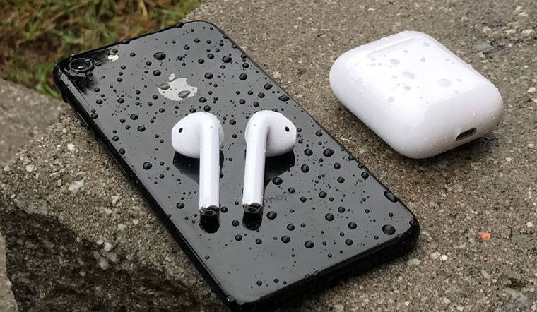 Как улучшить AirPods с помощью пластыря