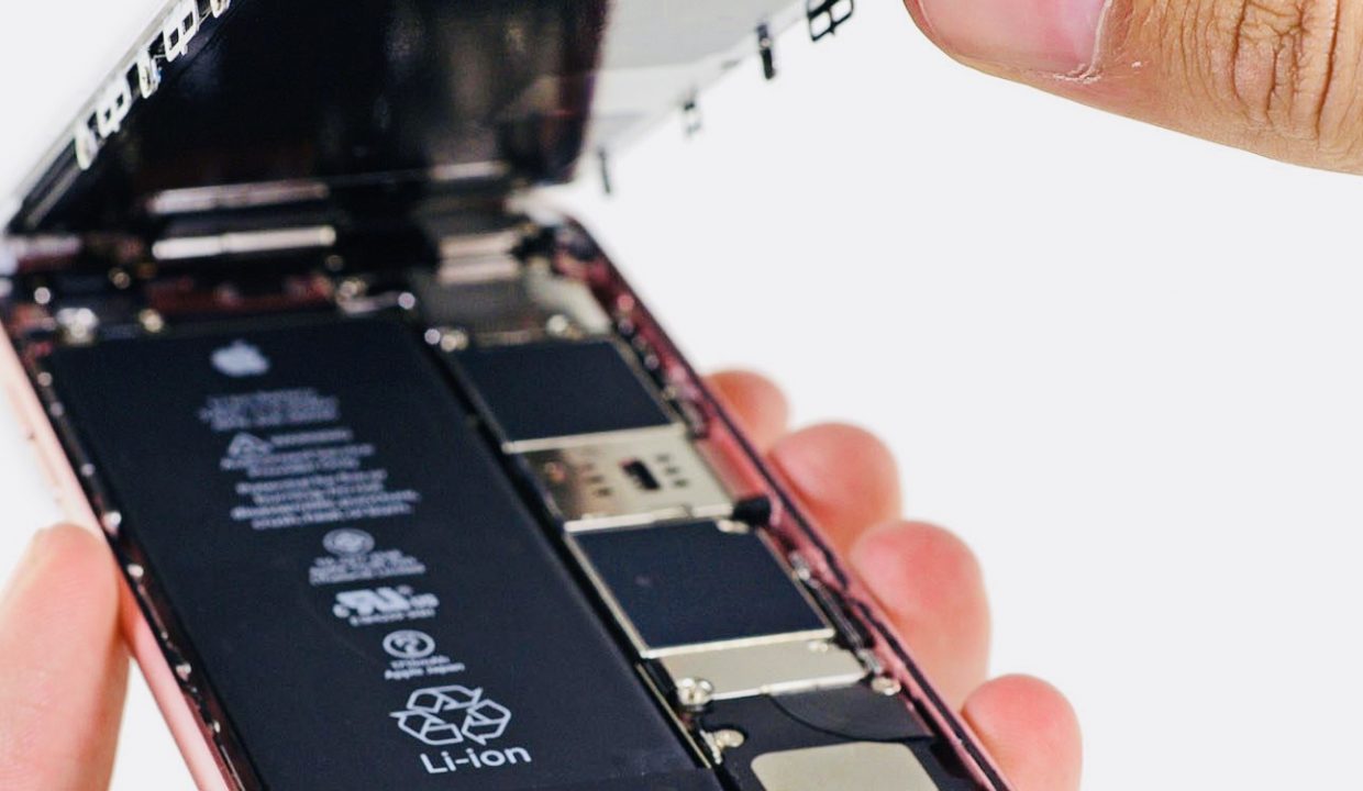 Правозащитники не верят, что Apple меняет батареи на новые