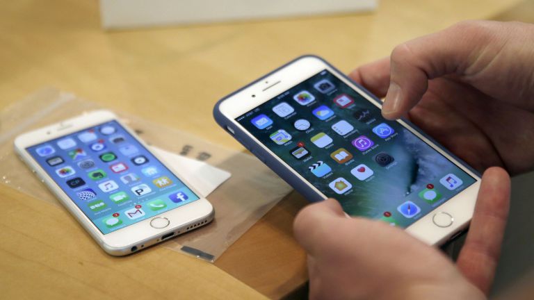 Может ли Apple заблокировать все iPhone на Земле?