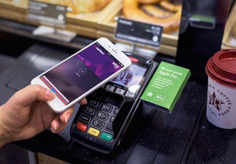 Абоненты МегаФона смогут расплачиваться через Apple Pay со счета мобильного