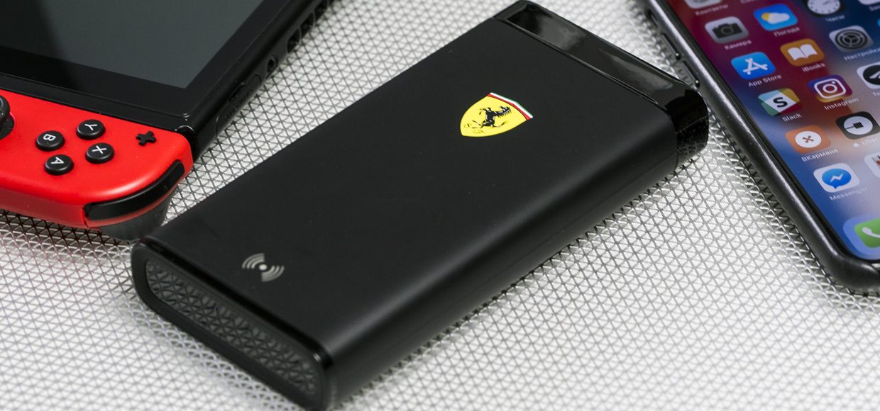 Ferrari заряжает смартфон без провода и помещается в кармане