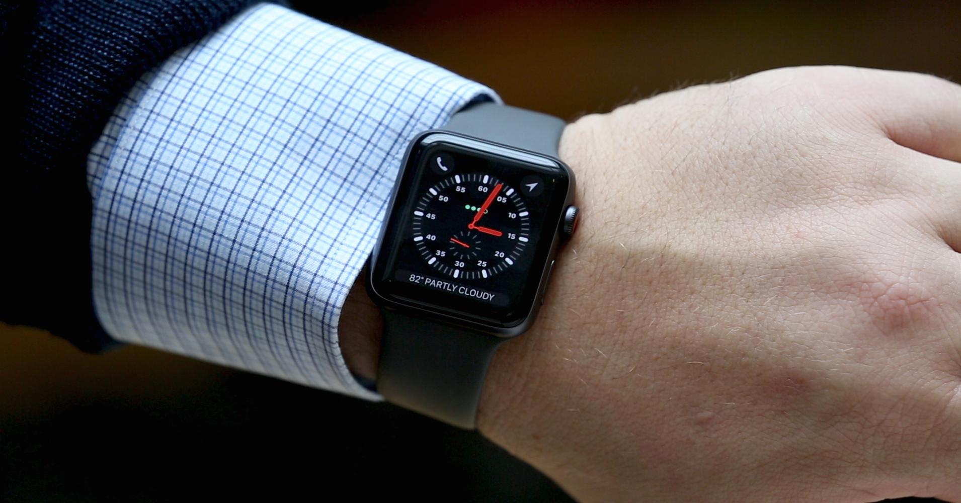 Apple отказывается менять батареи в самых первых Apple Watch
