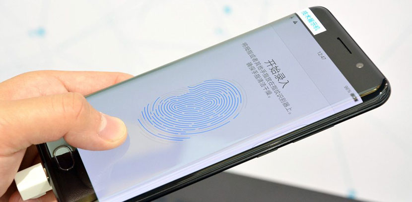 Samsung передумала встраивать сканер отпечатков в экран