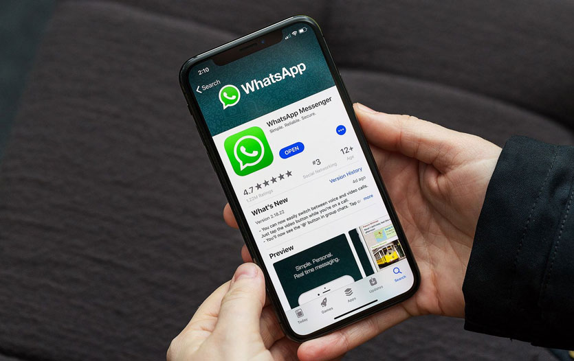 WhatsApp разрешил удалять сообщения через час после отправки