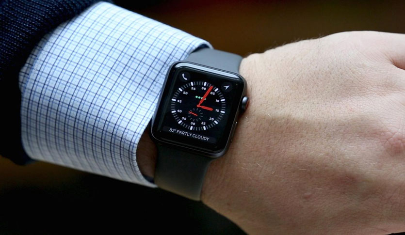 Apple Watch перестали включаться с первого раза, виновата Apple