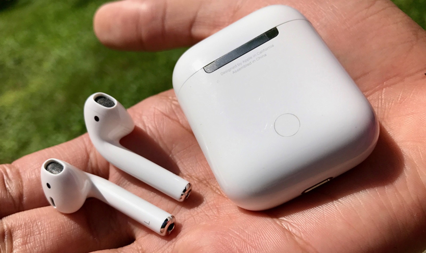 Чехол новых AirPods сможет заряжать iPhone