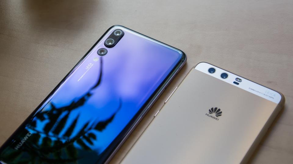 Huawei заваливает подарками при покупке флагмана в России