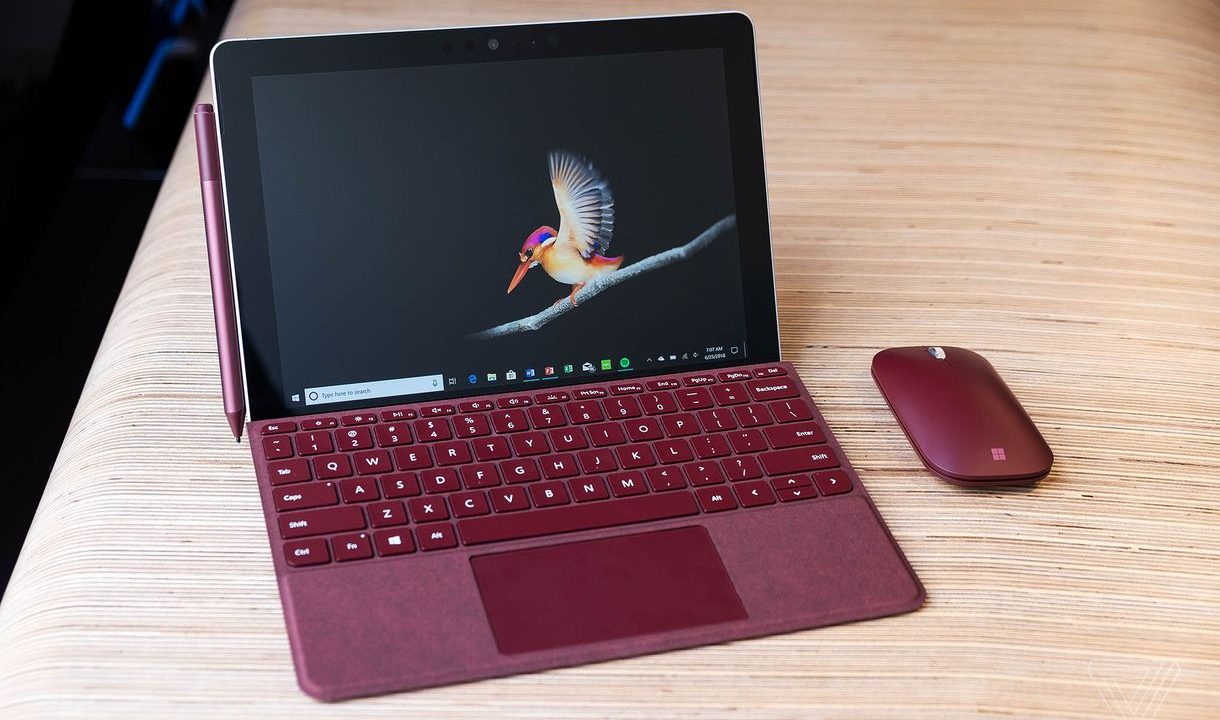 Microsoft показала планшет Surface Go за $400. Конкурент iPad?