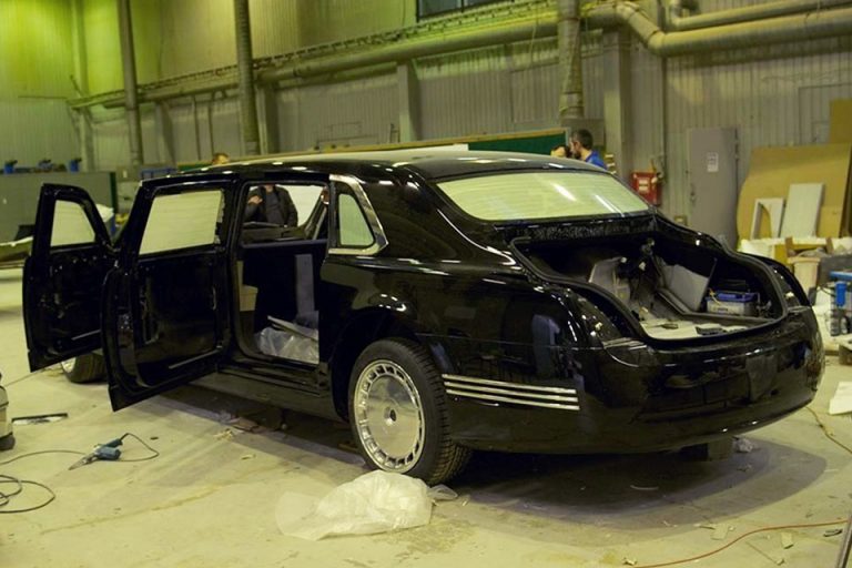Кортеж путина автомобили Кортеж путина автомобили