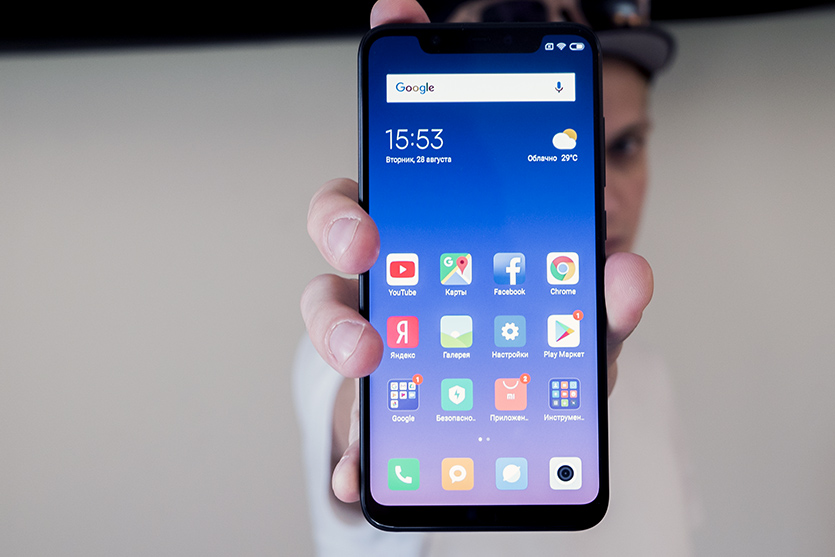 5 фишек Xiaomi Mi 8, которых нет в iPhone X