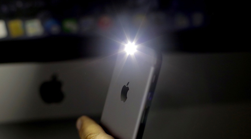 Как мгновенно выключить фонарик на iPhone