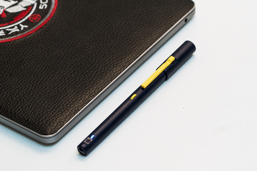 Обалдеть. Пишешь этой ручкой в блокноте, а сохраняется на iPhone!