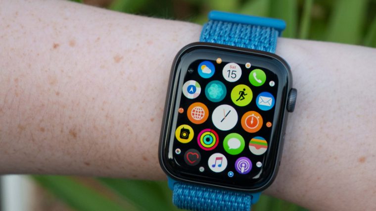 Громкость Apple Watch Series 4 сравнили с iPad Mini. Результат удивил