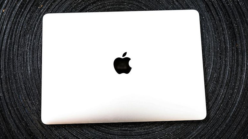 800033 633aea7017 | MacBook Air Space Grey vs Silver 2022 https://www.iphones.ru/wp-content/uploads/2018/10/800033_633aea7017.jpg