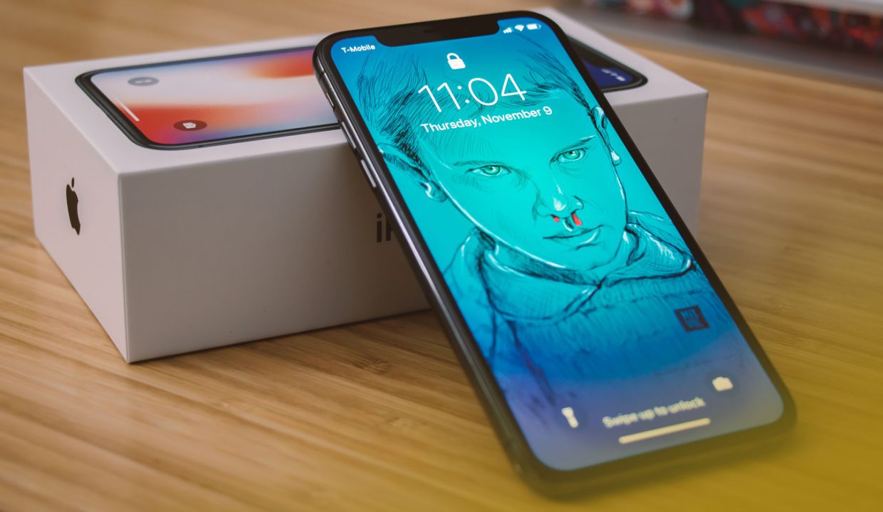Apple запустила бесплатную замену дисплеев iPhone X
