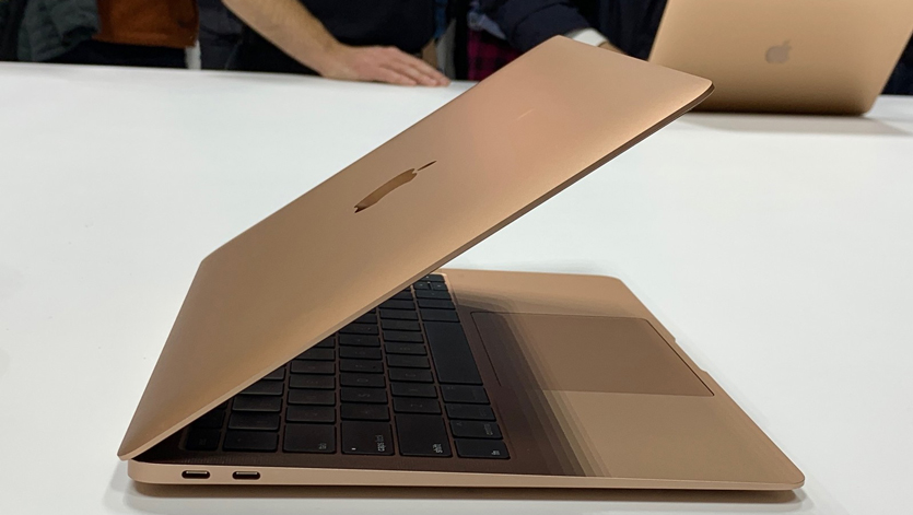 Производительность MacBook Air 2018 оказалась лишь немного выше MacBook 12”