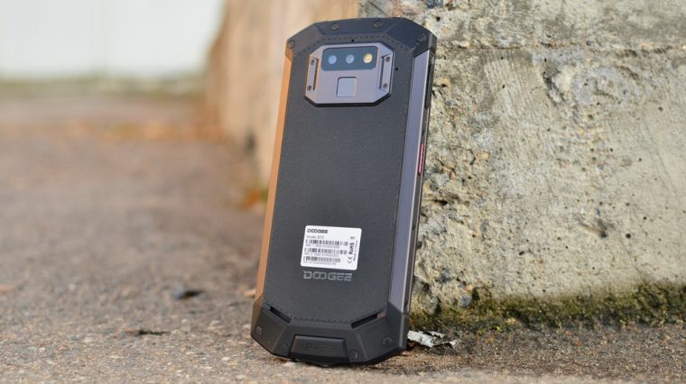 Обзор Doogee S70: первый в мире защищенный игровой смартфон