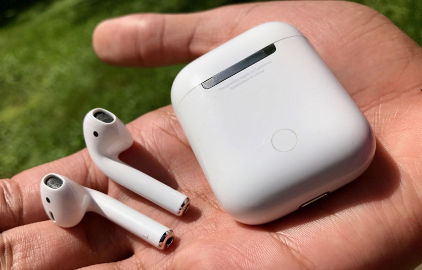 AirPods стали самым популярным подарком на Рождество