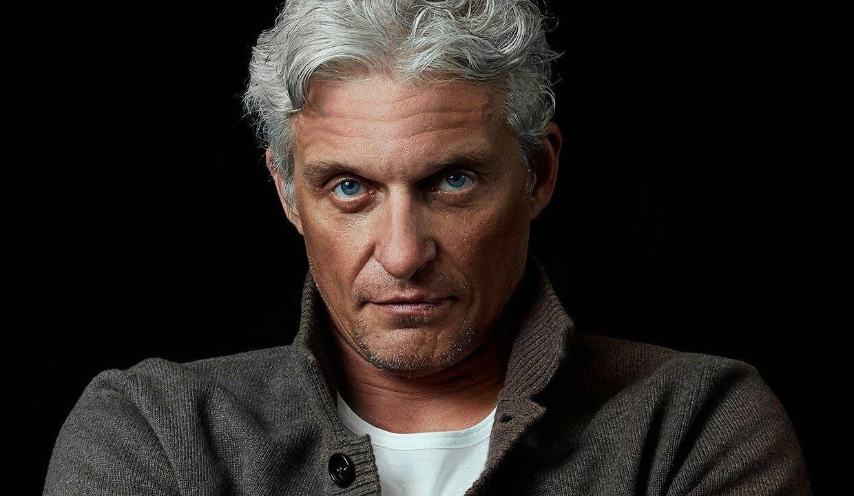 Тинькофф банк запустил голосового помощника Олег