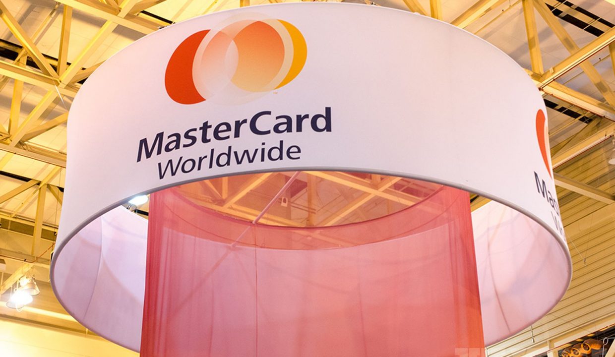 MasterCard опровергла информацию о запрете автоподписок приложений