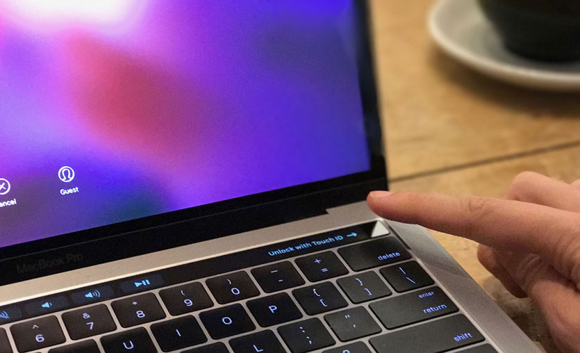 Safari в macOS 10.14.4 научился распознавать пальцы