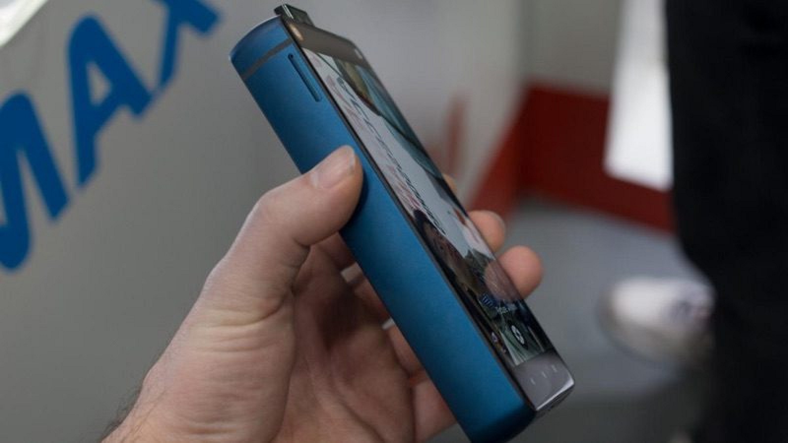 Energizer представила смартфон-кирпич с аккумулятором на 18 000 мАч
