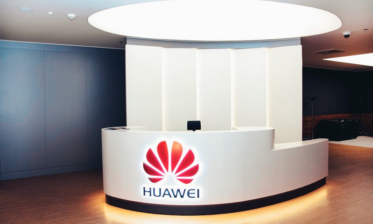 В старых роутерах Huawei нашли шпионский код