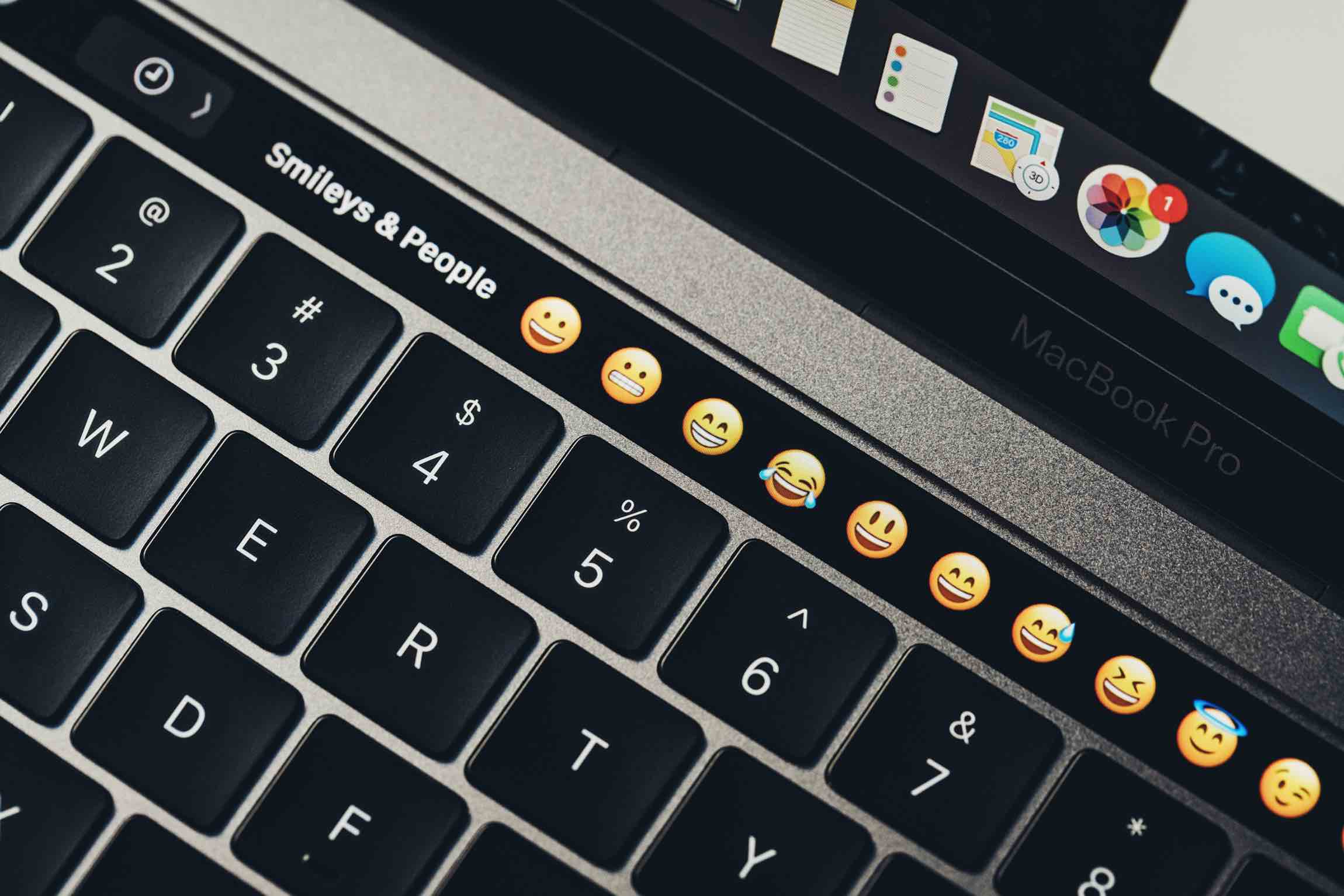 Apple начнет ремонтировать клавиатуры MacBook за один день