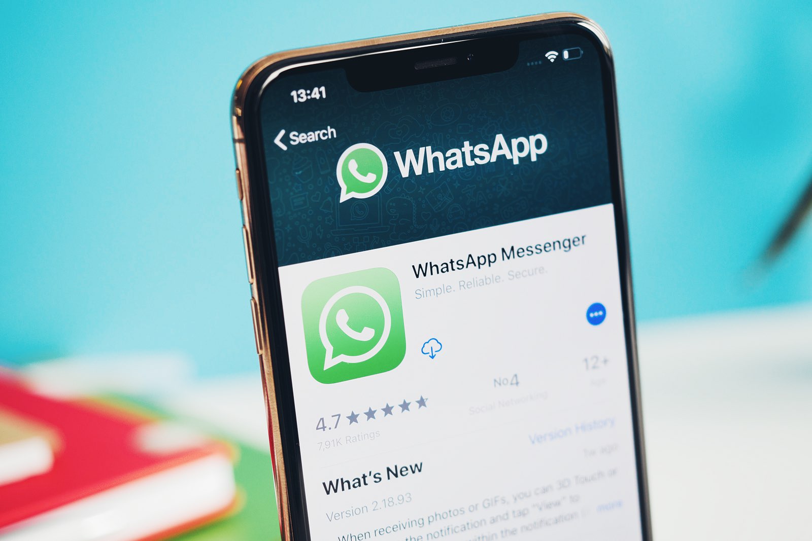 WhatsApp запретил добавлять людей в левые чаты без их ведома
