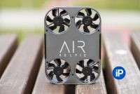 Он летает за мной и размером с iPhone. Обзор селфи-дрона AirSelfie 2