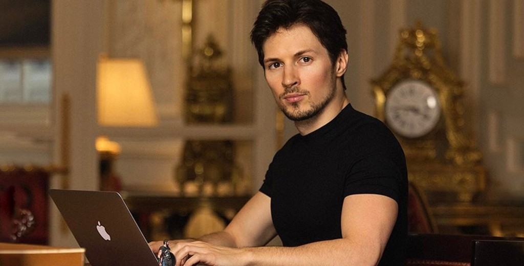 Павел Дуров: WhatsApp шпионит за вами и передаёт данные в ФБР